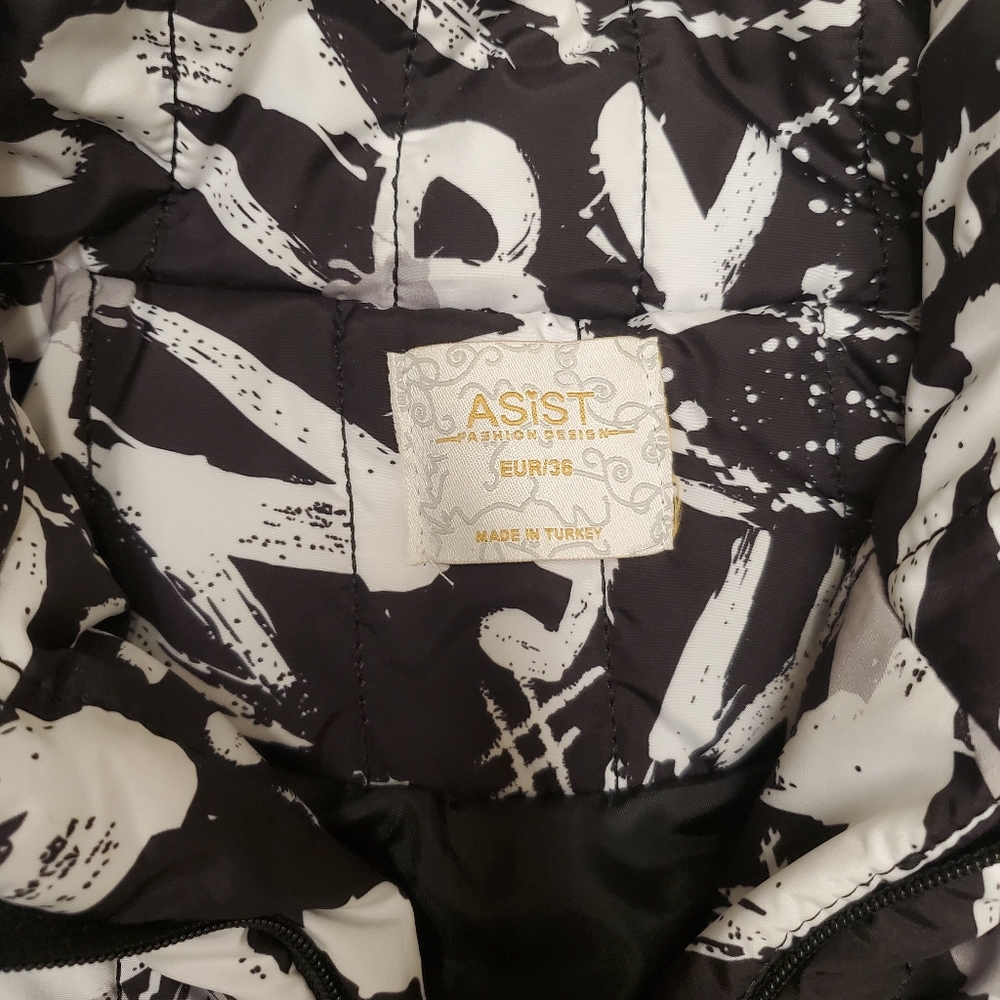 Jacket - Picture 2 of 3